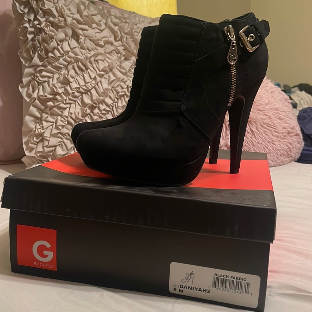 Guess Black Booties-Size 8